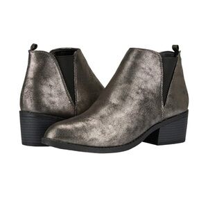 Via Rosa | black gray faux shimmer shiny metallic slip on ankle boots Size 7 NWT